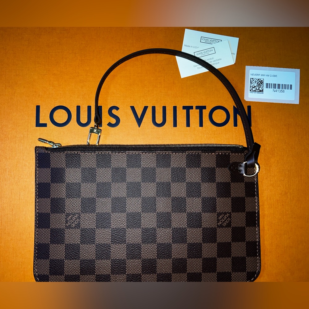 Louis Vuitton Damier Neverfull Pouchette - Picture 4 of 8